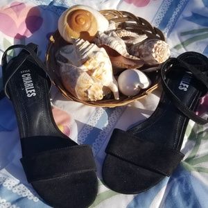 Style Charles Wedge Strappy Sandal NWOB 6 M Black